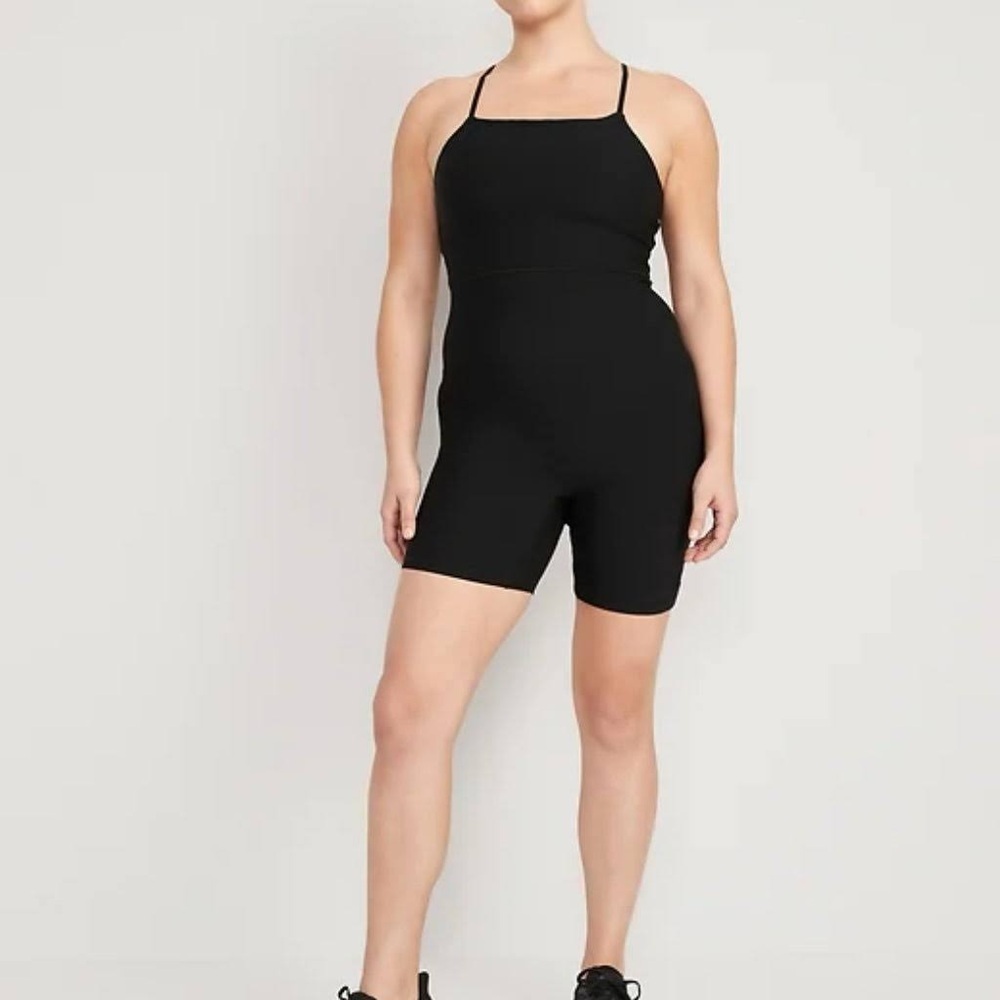 Old Navy Active Powerlite Black Shorts Jumpsuit sz L